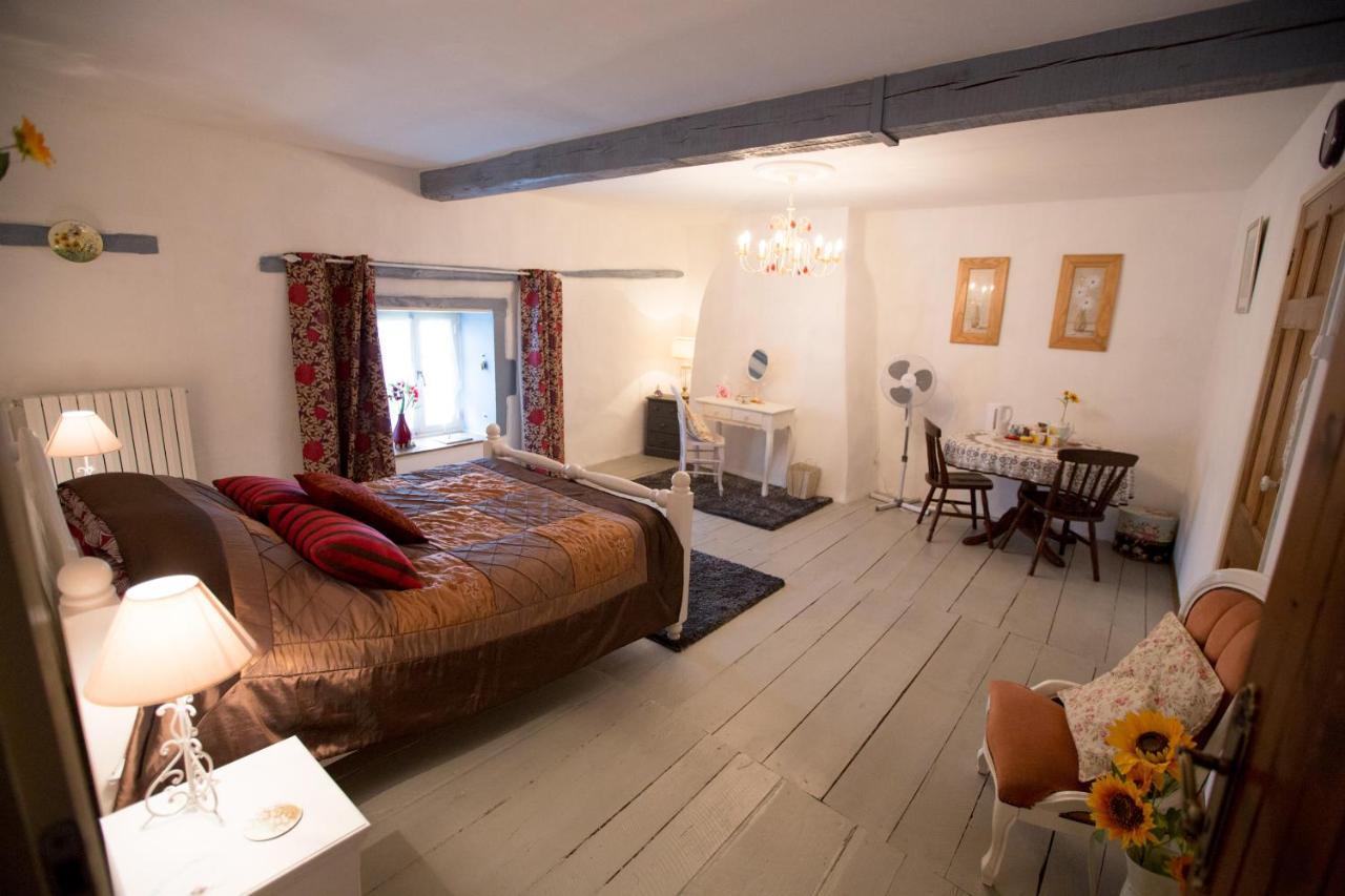 La Maison Des Fleurs Montemboeuf ภายนอก รูปภาพ