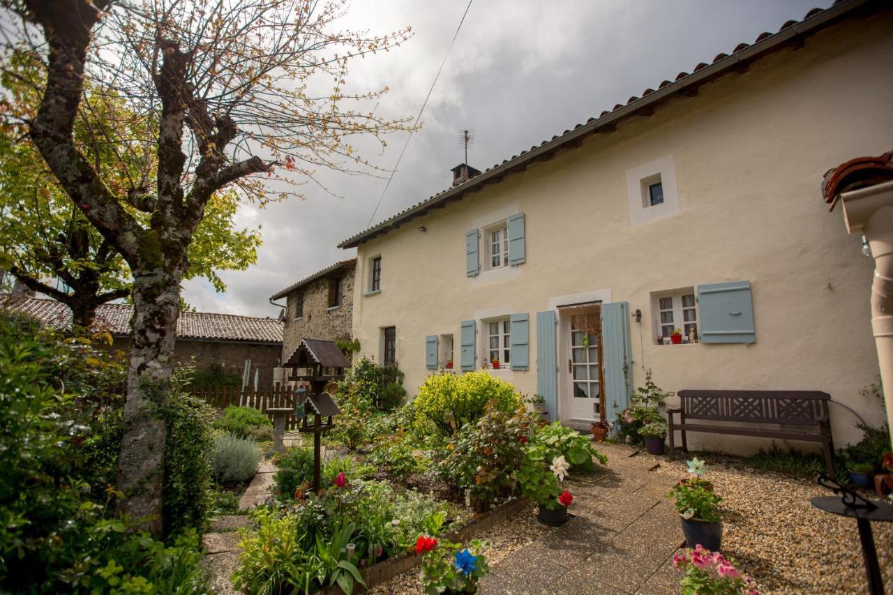 La Maison Des Fleurs Montemboeuf ภายนอก รูปภาพ
